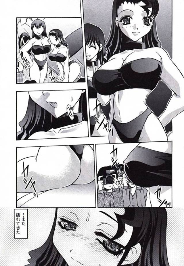 【エロ漫画】人に見られることに興奮を覚えてトイレでオナニーしてるのが男にバレたキャンギャルモデルは性奉仕からの中出しFUCKでヤラれちゃう。【水月林太郎/レンズ】