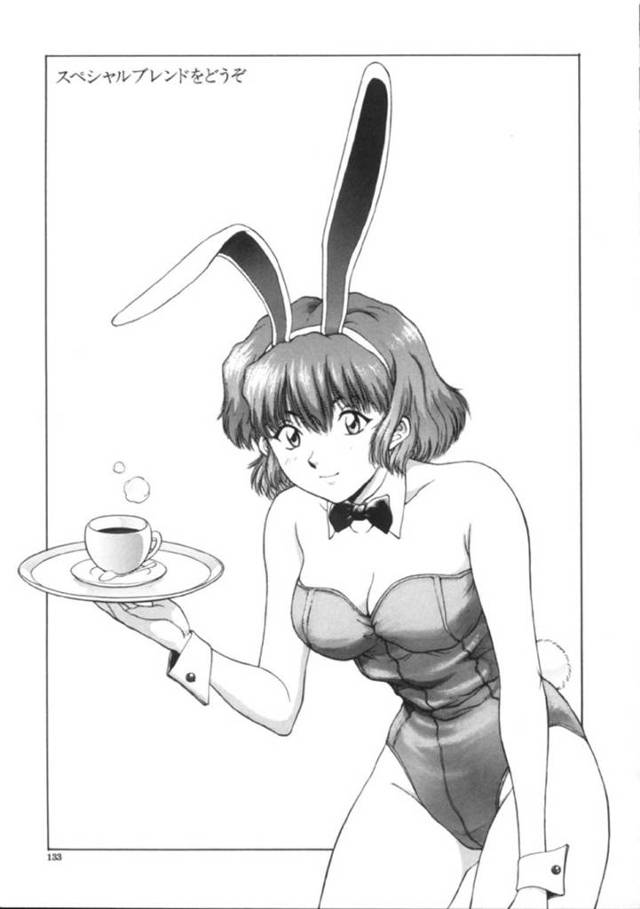 喫茶店の常連客をバニーガール姿でご奉仕しまくる巨乳美少女看板娘…フェラでヌイたあと愛撫されて感じまくり、イチャラブコスプレ初セックスしてイキまくる【天鷹：スペシャルブレンドをどうぞ】