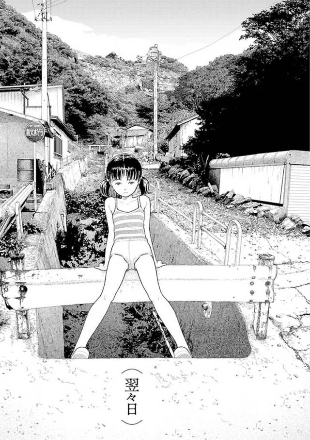 発情した親戚の男に流されてエッチする貧乳少女…されるがままの彼女は騎乗位や正常位で生ハメされては中出しまでもされてしまう！【山本直樹:田舎4】