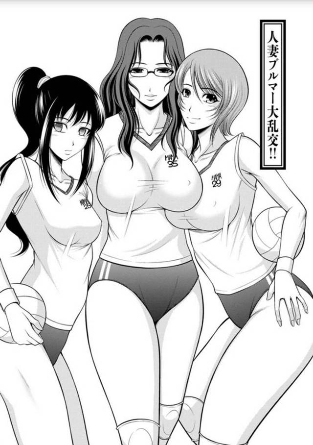 【エロ漫画】ママさんバレー部の淫乱人妻たち…新人コーチに刺激を求めてWフェラ顔射からのそれぞれに中出しファック！【キヨセ薫】