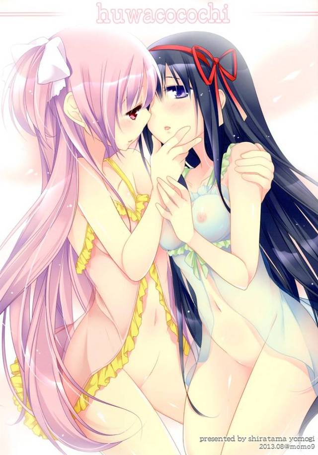【まどマギ エロ同人】ホムホムとマドカがお揃いのランジェリーを着て濃厚キス【無料 エロ漫画】